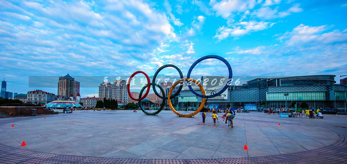 不銹鋼五環(huán)雕塑，運動廣場雕塑