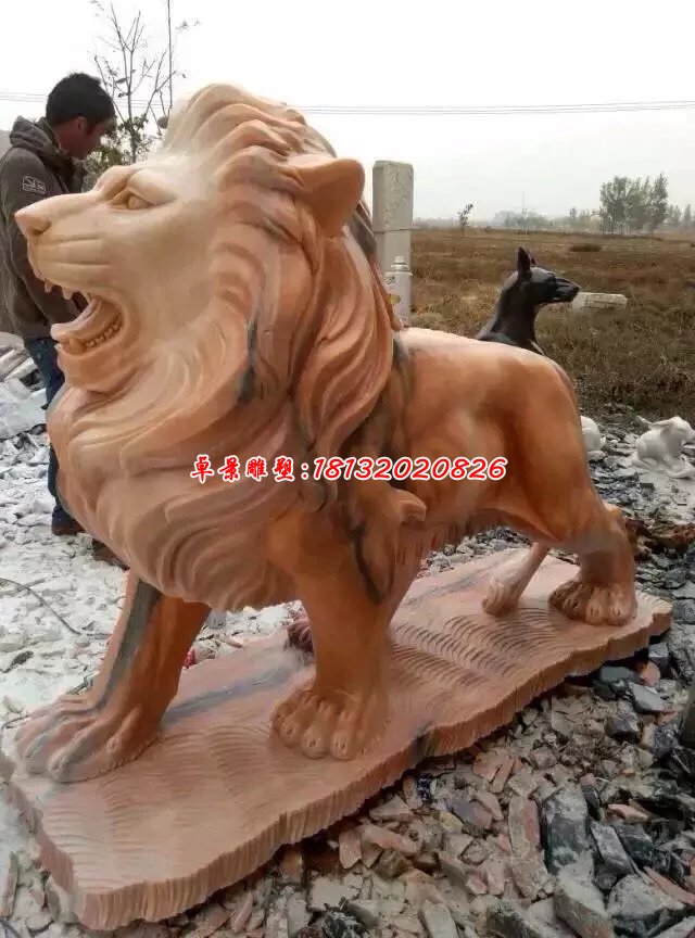 石頭獅子，走著的石頭獅子