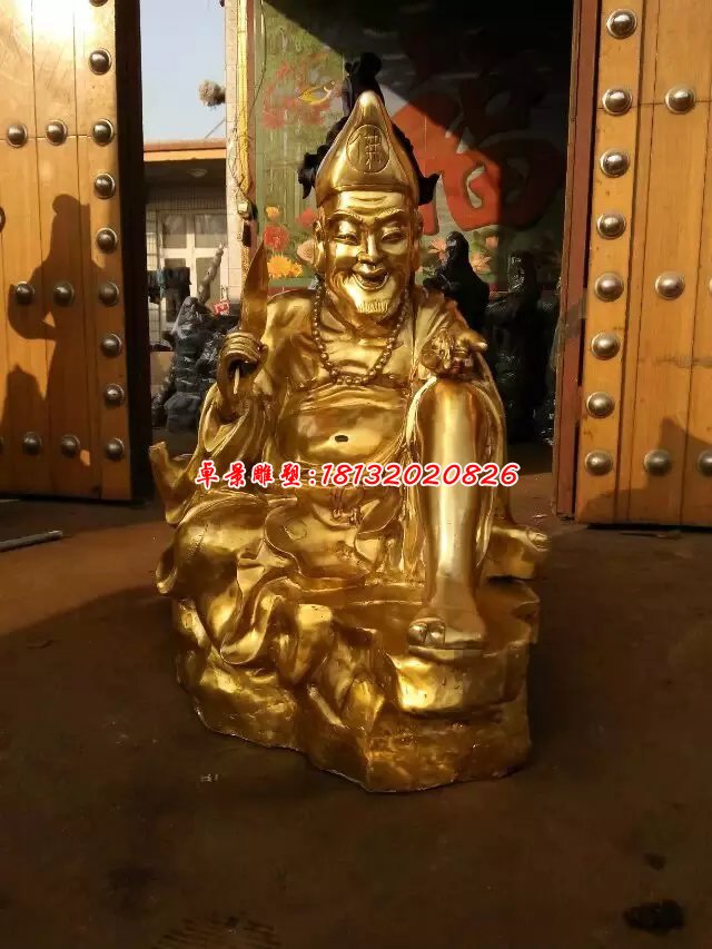 銅雕濟公，貼金濟公雕塑