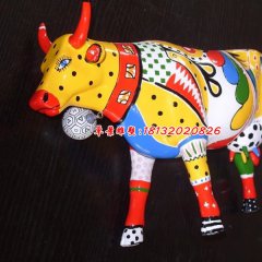 玻璃鋼牛雕塑，玻璃鋼彩繪雕塑