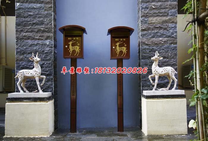 玻璃鋼小鹿，玻璃鋼動(dòng)物雕塑