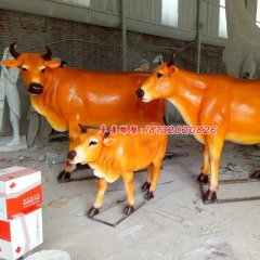 玻璃鋼牛雕塑，玻璃鋼動物雕塑