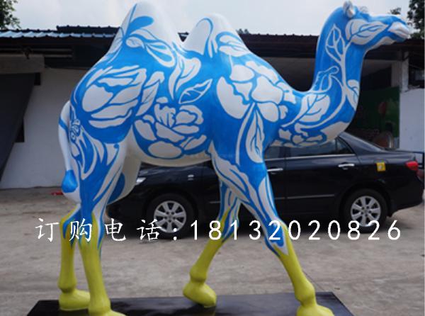 玻璃鋼駱駝雕塑，彩繪駱駝雕塑