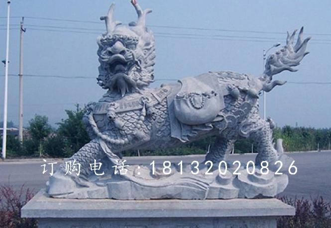 奔跑的麒麟石雕，青石麒麟雕塑