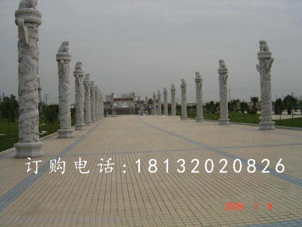 青石華表，廣場(chǎng)龍柱石雕