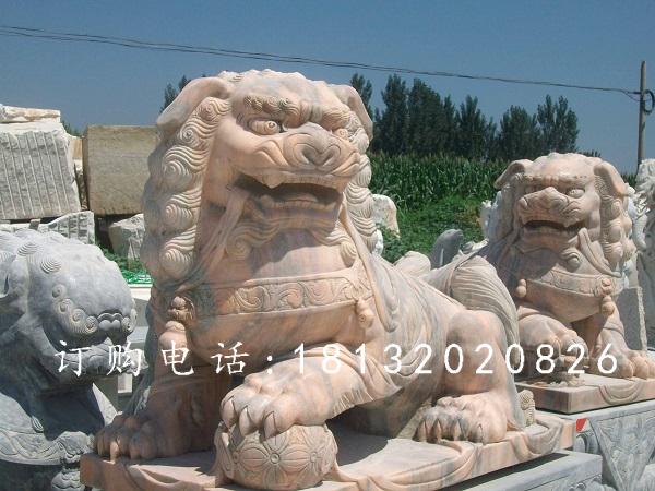 獅子滾繡球石雕，晚霞紅獅子雕塑