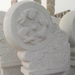石雕門墩，抱鼓石