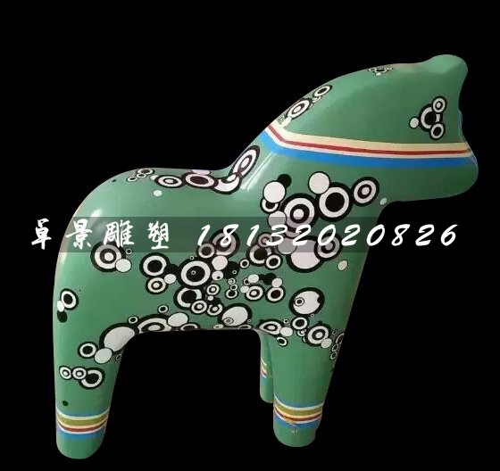 木馬雕塑，玻璃鋼卡通彩繪雕塑
