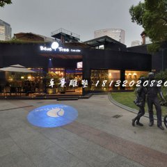 偶遇銅雕，街邊景觀小品雕塑