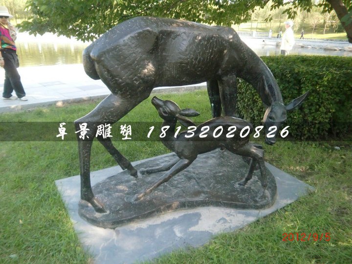 母子鹿銅雕，公園動物銅雕