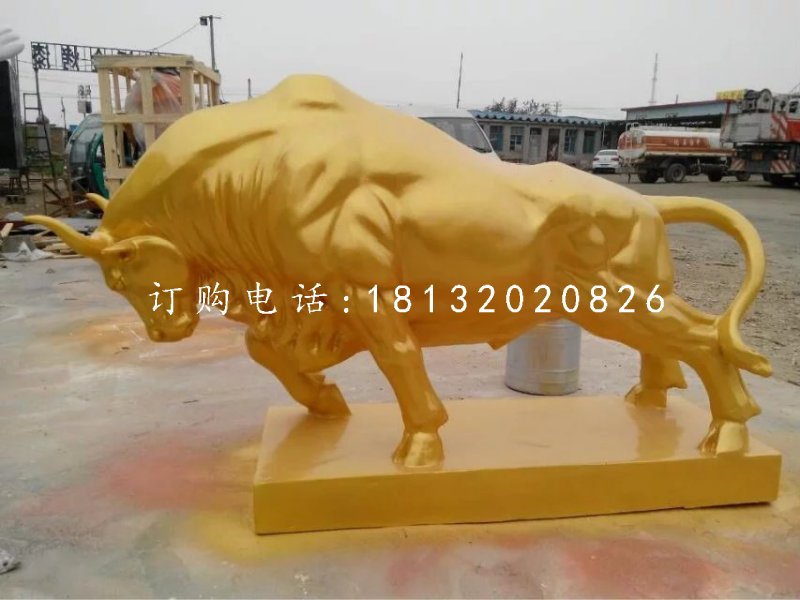 玻璃鋼噴漆牛，廣場(chǎng)開(kāi)荒牛