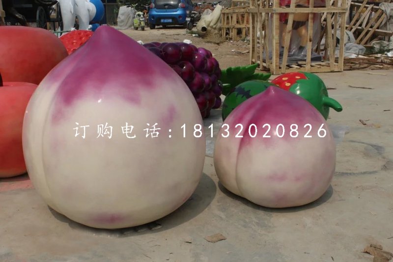 玻璃桃子雕塑，仿真水果