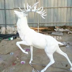白色的鹿雕塑，玻璃鋼動物雕塑