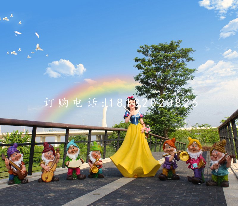 白雪公主小矮人雕塑，公園卡通人物