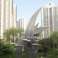 不銹鋼游魚雕塑，公園景觀雕塑