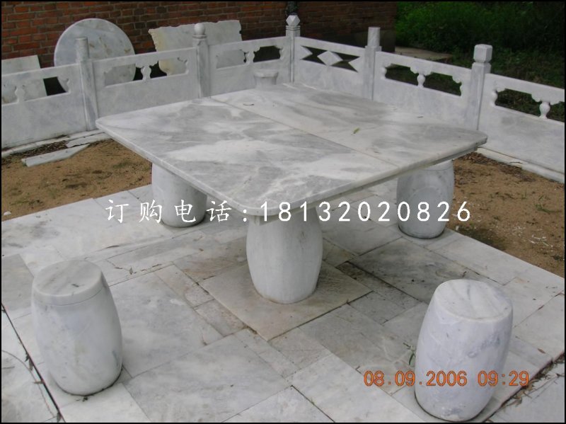 方桌圓凳石雕，公園休息椅