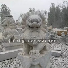 踩球獅子石雕，大理石獅子雕塑