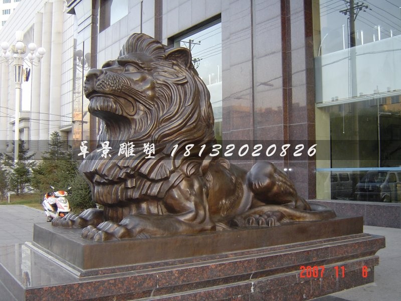 企業(yè)門口獅子雕塑，趴著的獅子銅雕