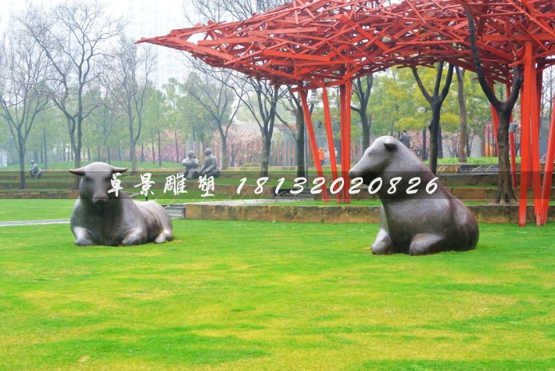 抽象牛銅雕，公園動(dòng)物銅雕