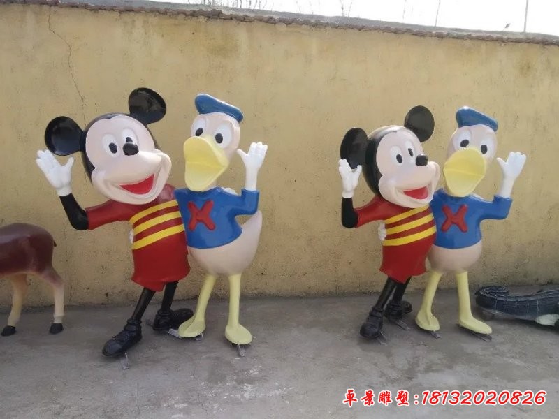 玻璃鋼米老鼠與唐老鴨雕塑，玻璃鋼卡通雕塑